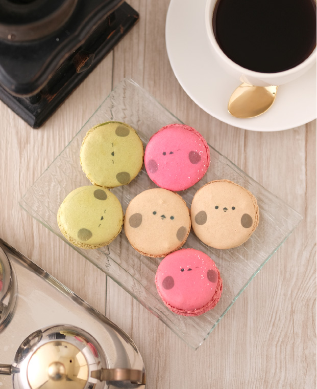 シマエナガのマカロン