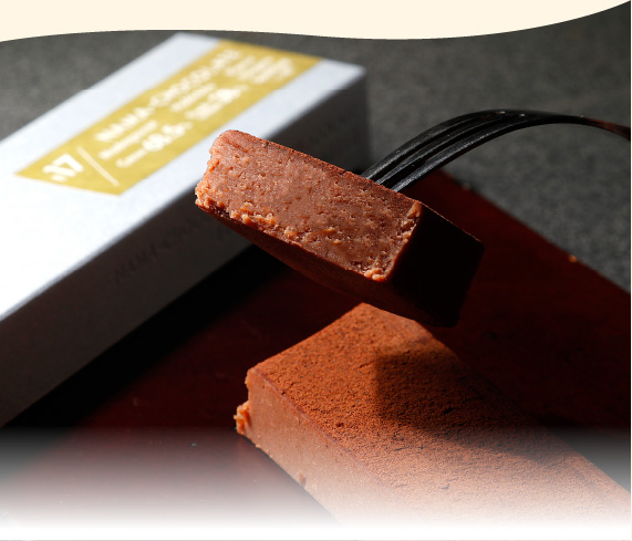 カカオにこだわったソイルの板チョコレートと生チョコレートの４種のセット