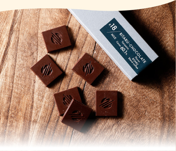 ソイルを代表する２種の板チョコレートと、シンプルな味わいの生チョコレートのセット