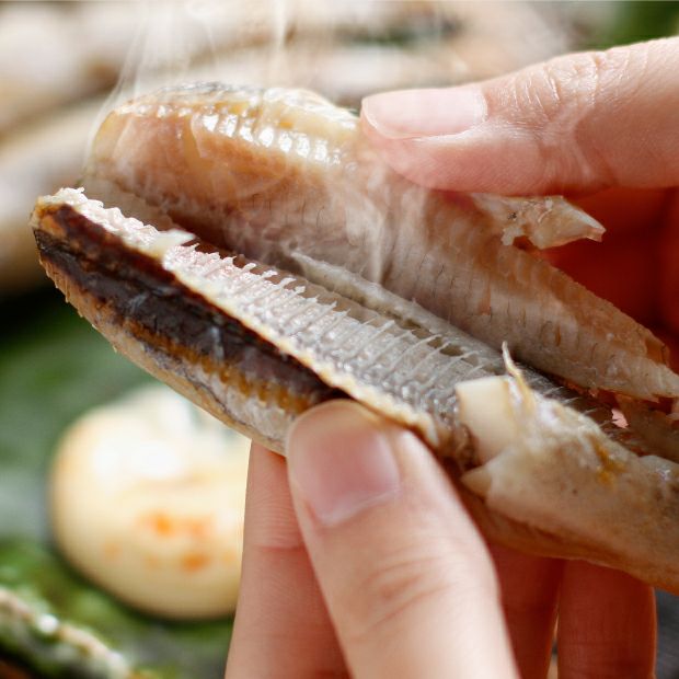 湯気が出てとても美味しそうな一夜干しこまい